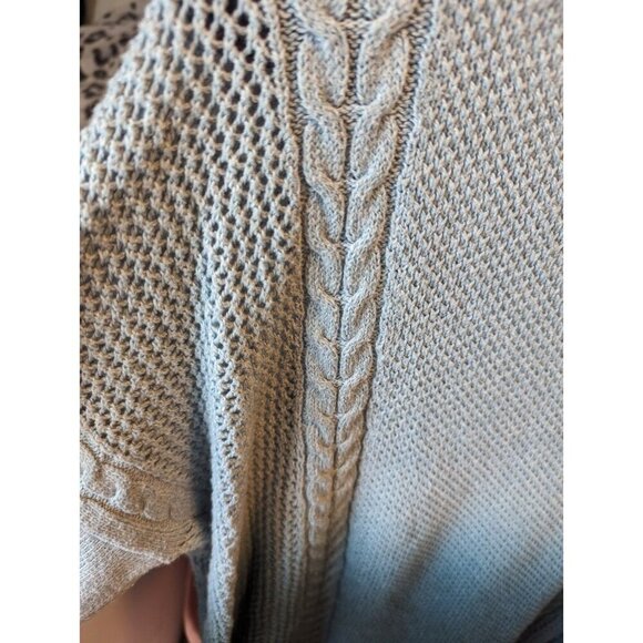 American Eagle Blue Ombre Cable Knit Sweater Size Large Pullover Crotched - Picture 7 of 15